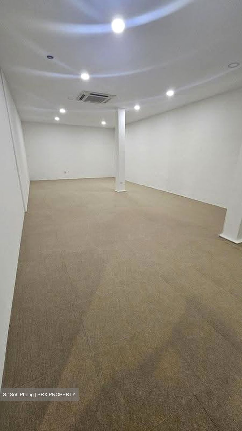 Tan Chong Motor Centre (D21), Office #622677341